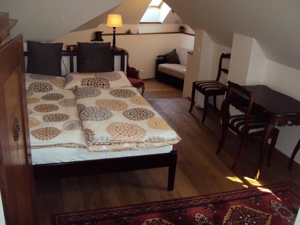 Castle Kastiel Kotesova Apartment Ruang foto