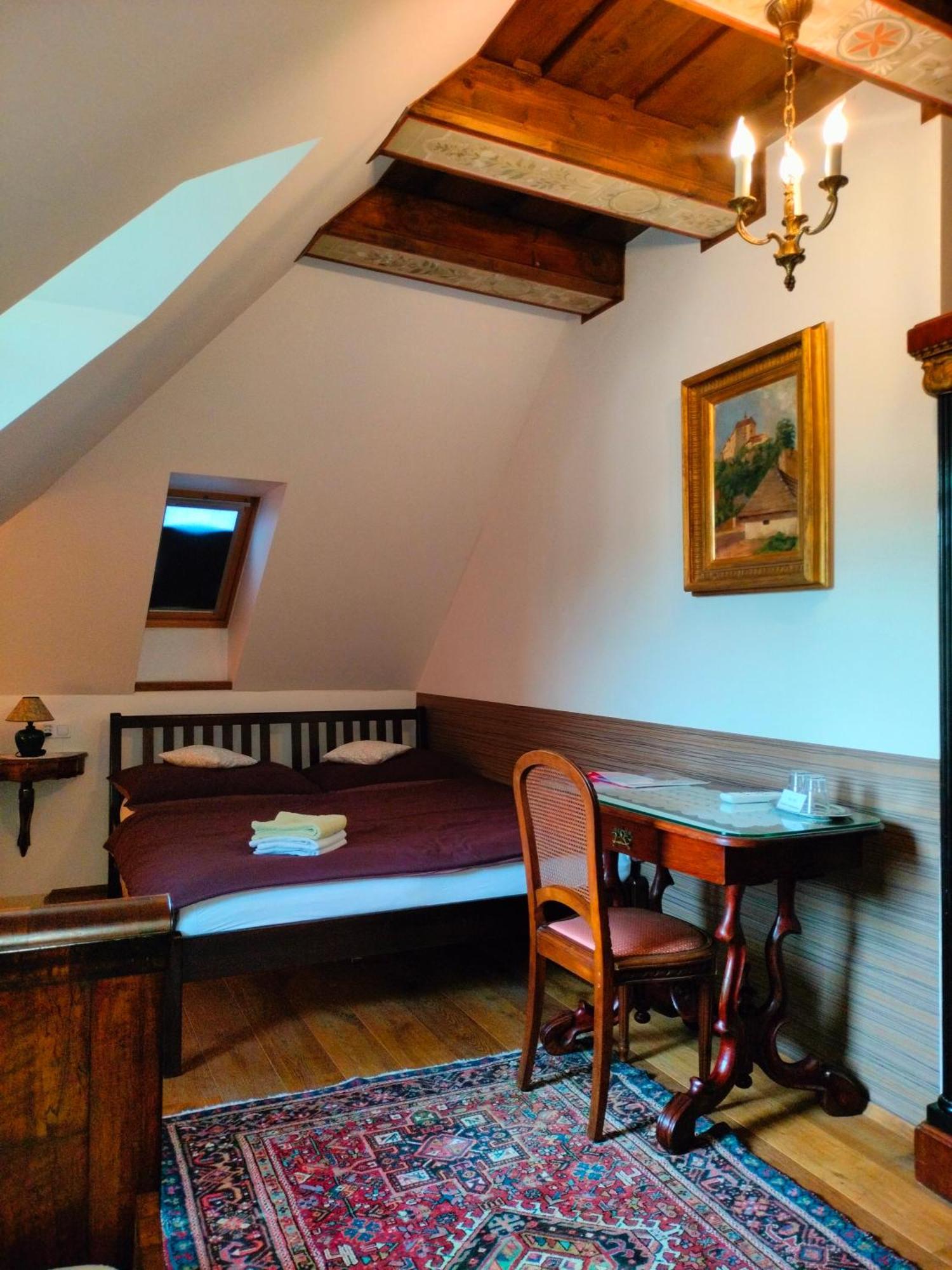 Castle Kastiel Kotesova Apartment Bagian luar foto